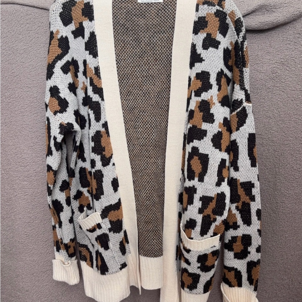 Chic Leopard Print Cardigan Sweater